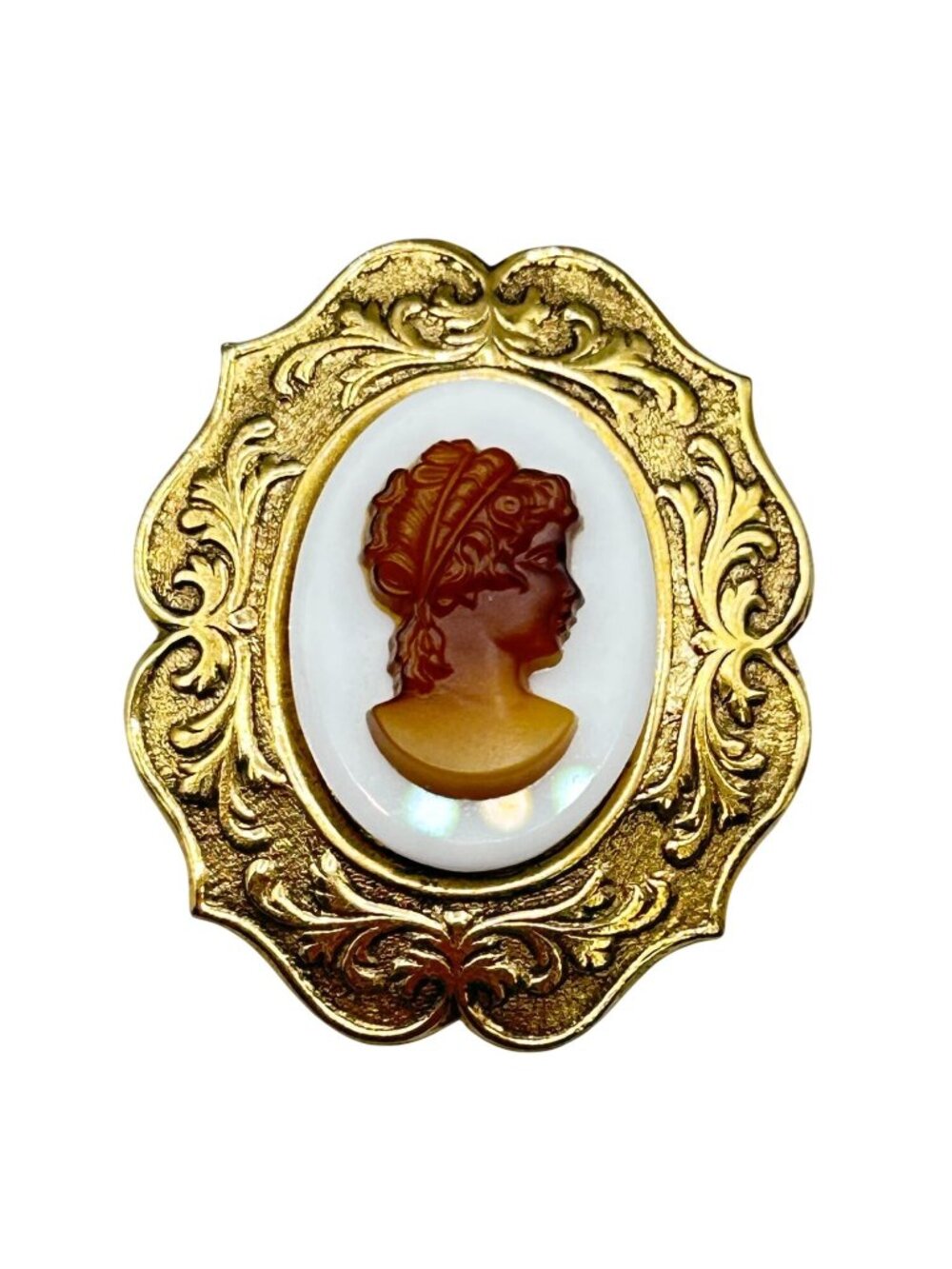 Vintage  White And Gold Glass Cameo Pin Brooch Ornate Gold Tone Frame Setting